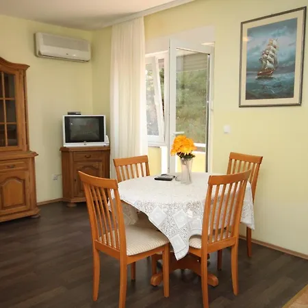With Parking Space Petrcane, Zadar - 3300 Apartment